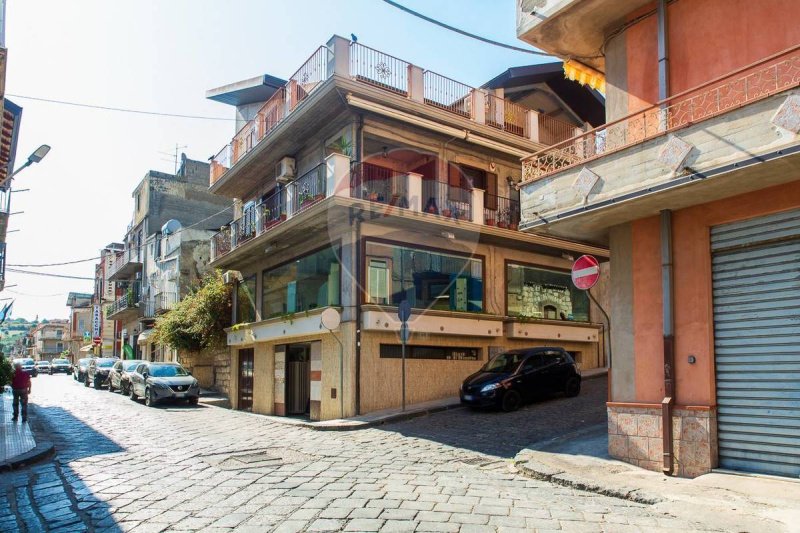 Inmueble comercial en Ramacca