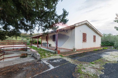 Casa independiente en Carlentini