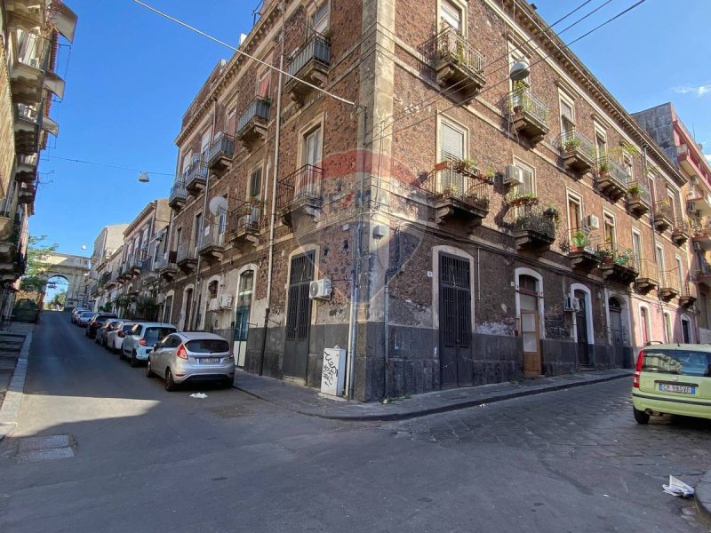 Takvåning i Catania