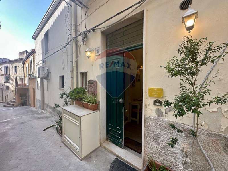 Vrijstaande woning in Modica