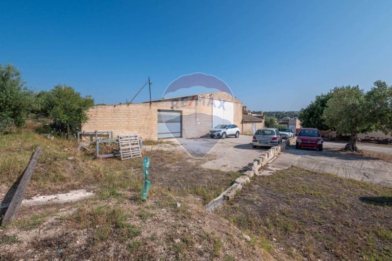 Строительный участок в Поццалло