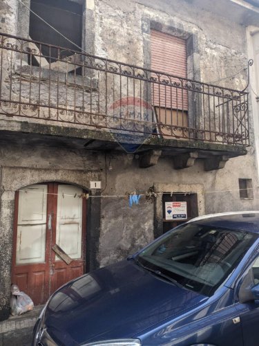 Casa indipendente a Moio Alcantara