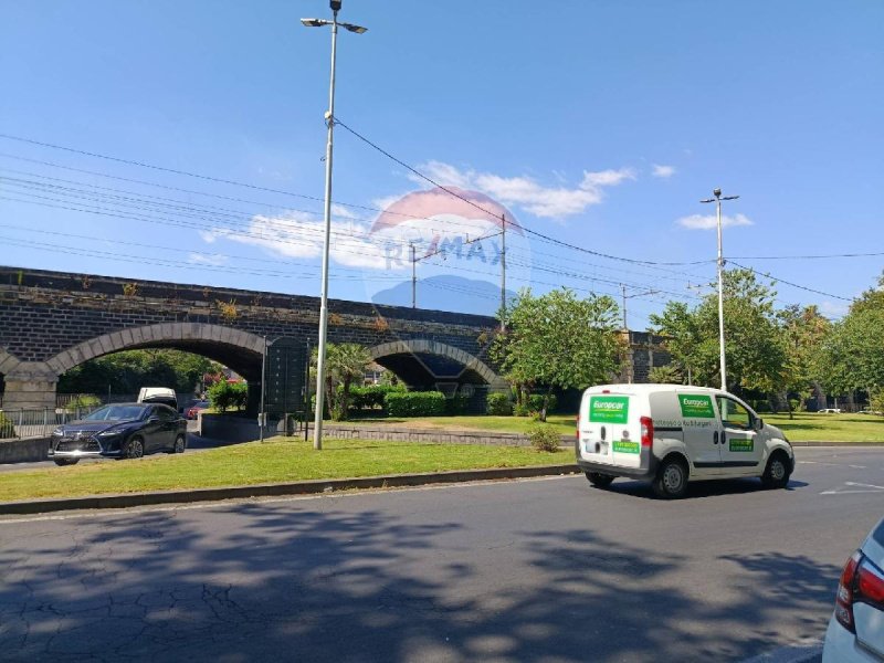 Zakelijk onroerend goed in Catanië