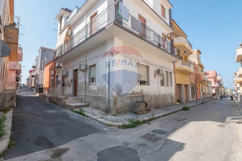 波扎洛半独立房屋