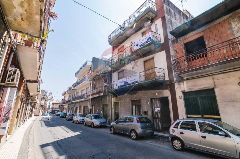 Casa independente em Aci Catena