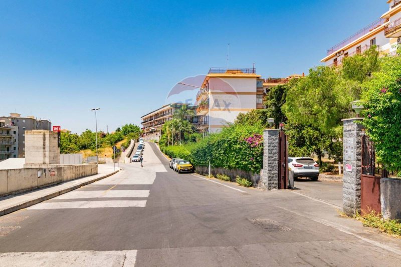 Apartamento em Catânia