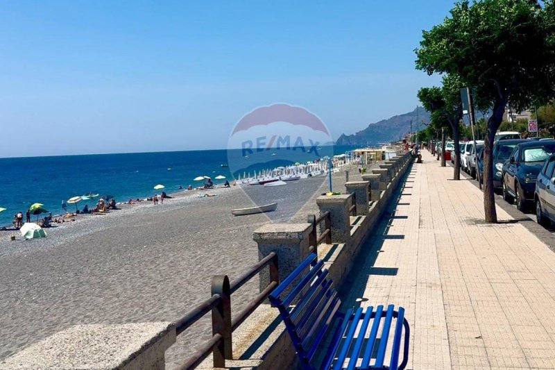 Lägenhet i Roccalumera