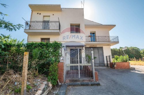 卡尔塔吉罗内独栋房屋