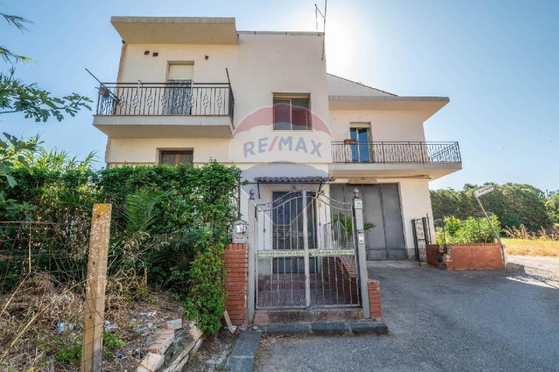 卡尔塔吉罗内独栋房屋