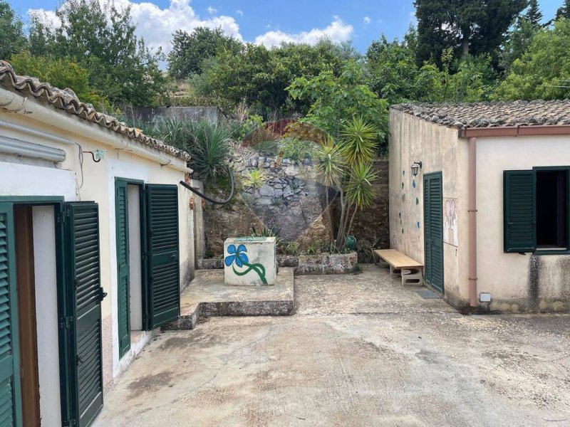 Villa in Chiaramonte Gulfi