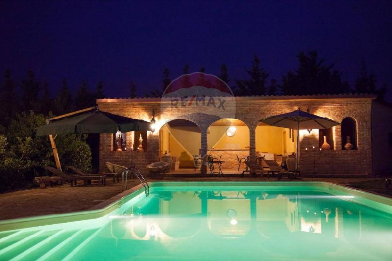 Villa à Chiaramonte Gulfi