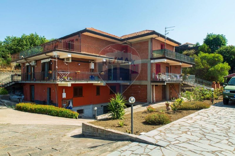 Casa semi-independiente en Mascalucia