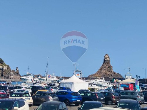 Коммерческая недвижимость в Ачи-Кастелло