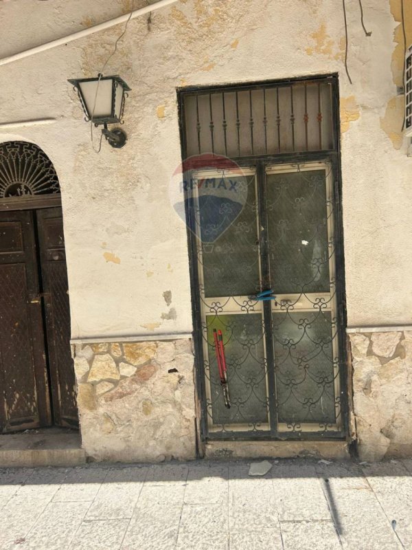 Gewerbeimmobilie in Partinico