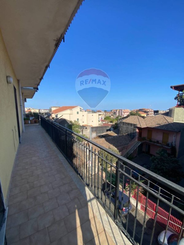 Apartamento em Aci Sant'Antonio