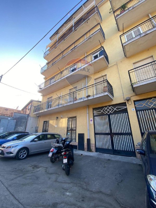 Apartamento em Aci Sant'Antonio