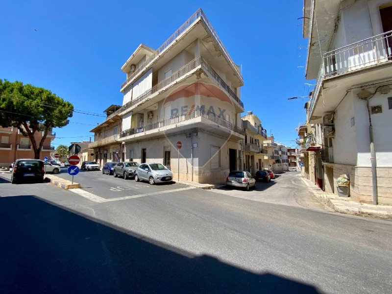 科米索半独立房屋