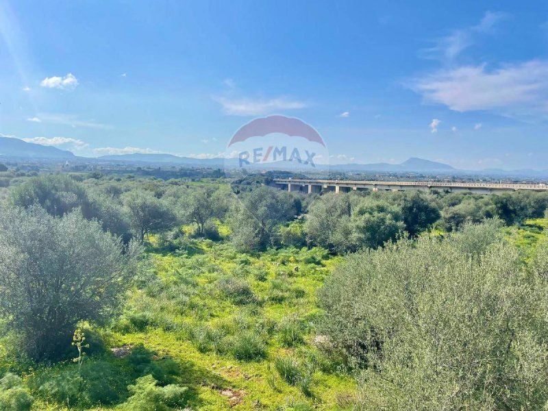 Строительный участок в Терразини