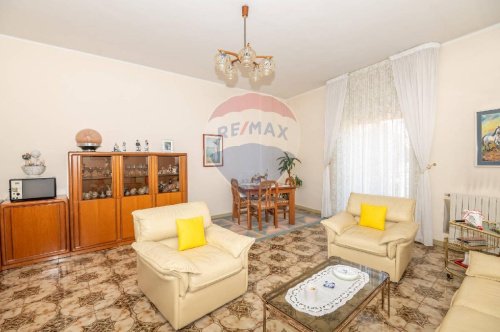 卡尔塔吉罗内公寓