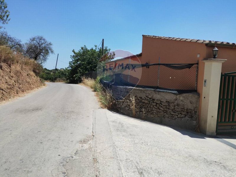 Quinta agrícola em Noto