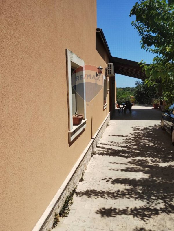 Explotación agrícola en Noto