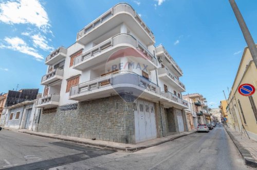 Casa semi-independiente en Solarino