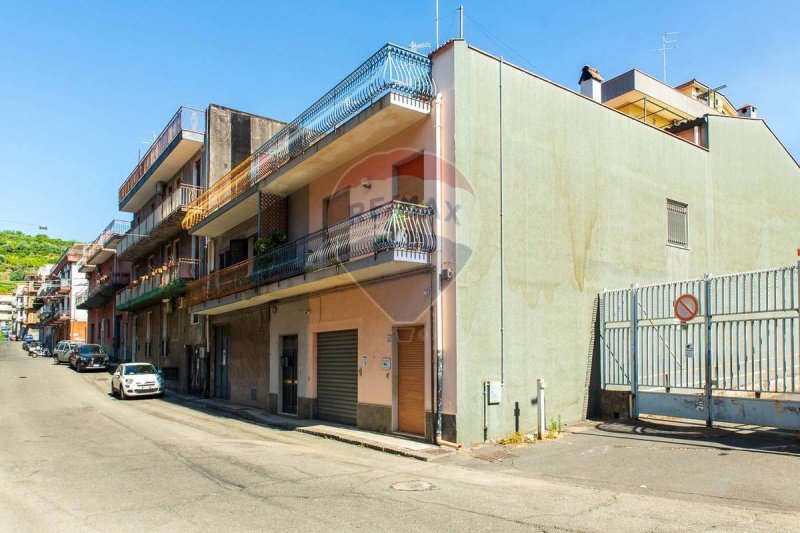 Lägenhet i Aci Catena