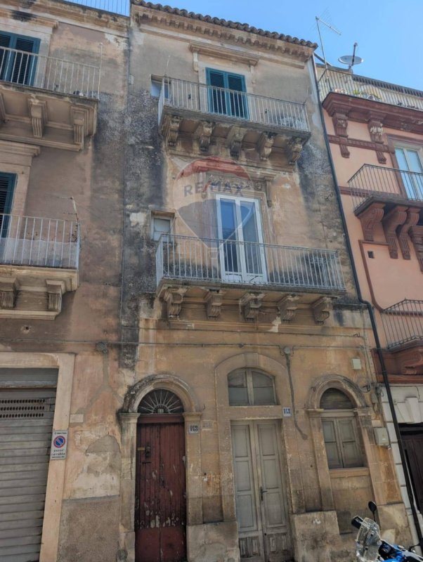 Vrijstaande woning in Ragusa