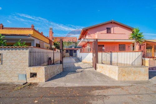 奥古斯塔半独立房屋