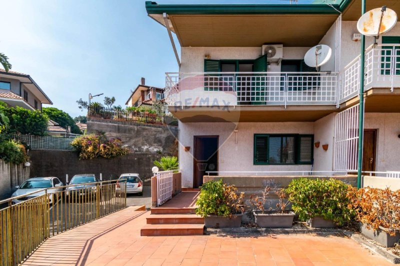 阿奇卡泰纳联排别墅