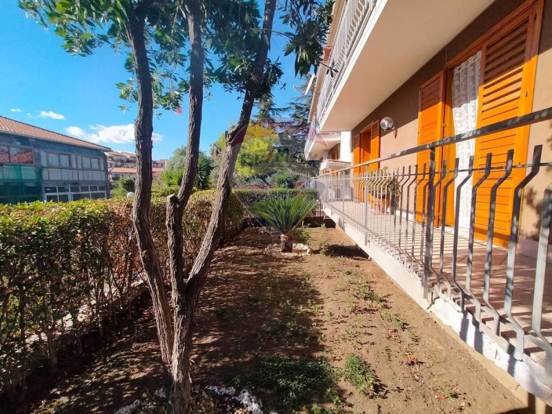 马斯卡卢恰公寓