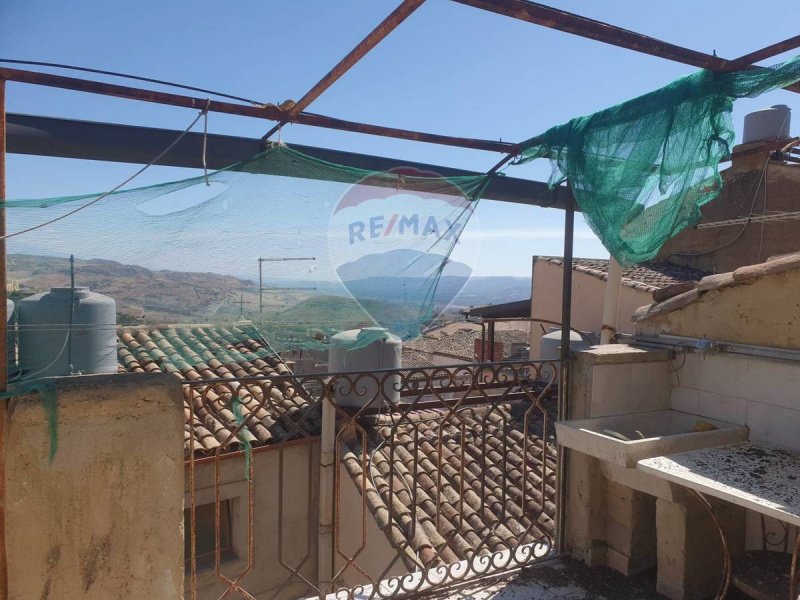 卡尔塔吉罗内独栋房屋