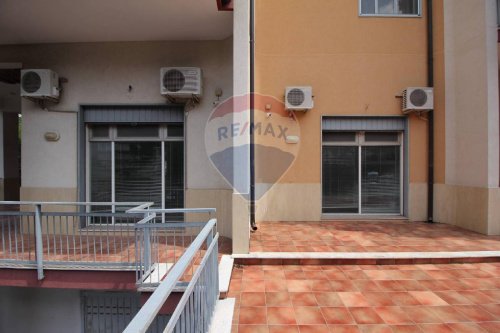 Commercial property in Paterno