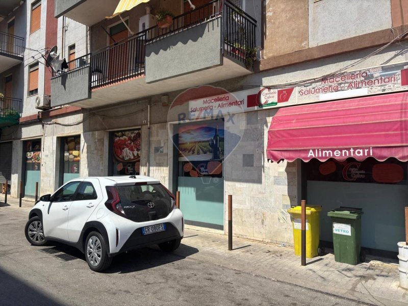 Kommersiell byggnad i Priolo Gargallo