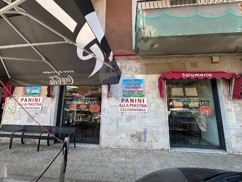 Kommersiell byggnad i Priolo Gargallo