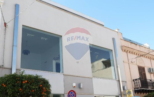 Zakelijk onroerend goed in Terrasini