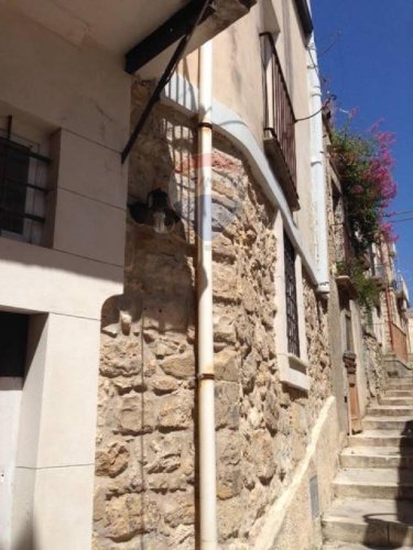 Vrijstaande woning in Modica