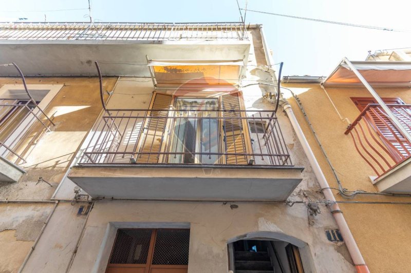 卡尔塔吉罗内半独立房屋