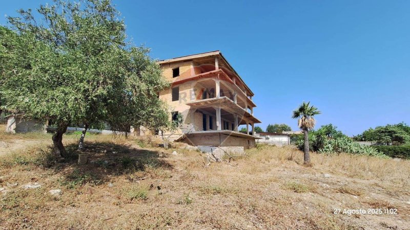 Apartamento em Carini