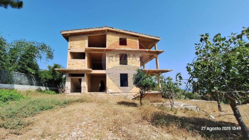 Apartamento em Carini