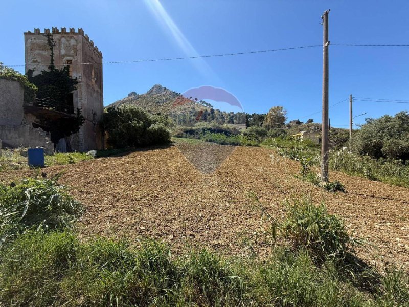 Agricultural land in Valderice