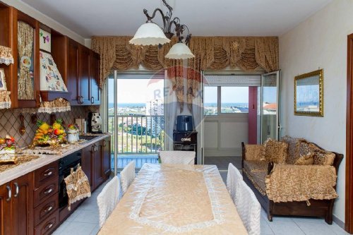 Apartamento em Catânia