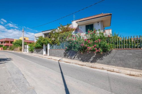 Особняк из двух квартир в Пакино