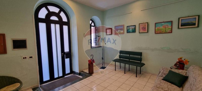 Commercial property in Paternò