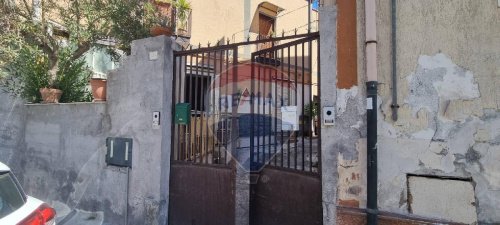 Half-vrijstaande woning in Paterno