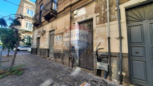 Immobile commerciale a Catania