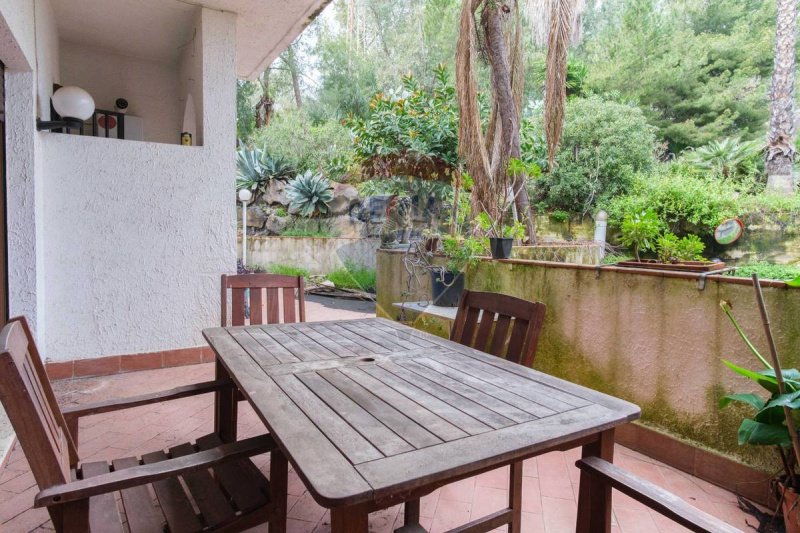 Appartement à Aci Castello