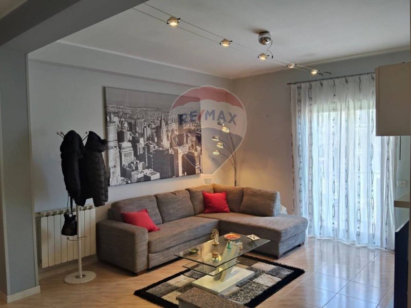 Lägenhet i Aci Catena