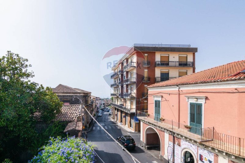 特雷梅斯蒂耶里-埃特内奥公寓