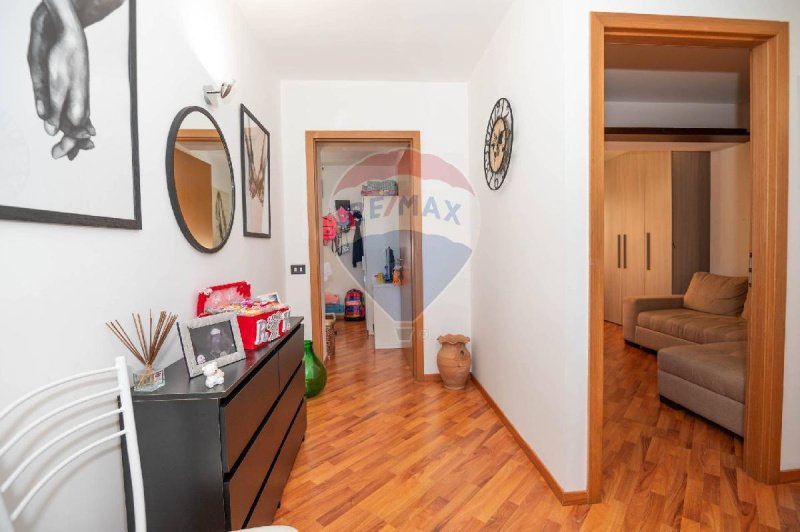 卡尔塔吉罗内商业房产